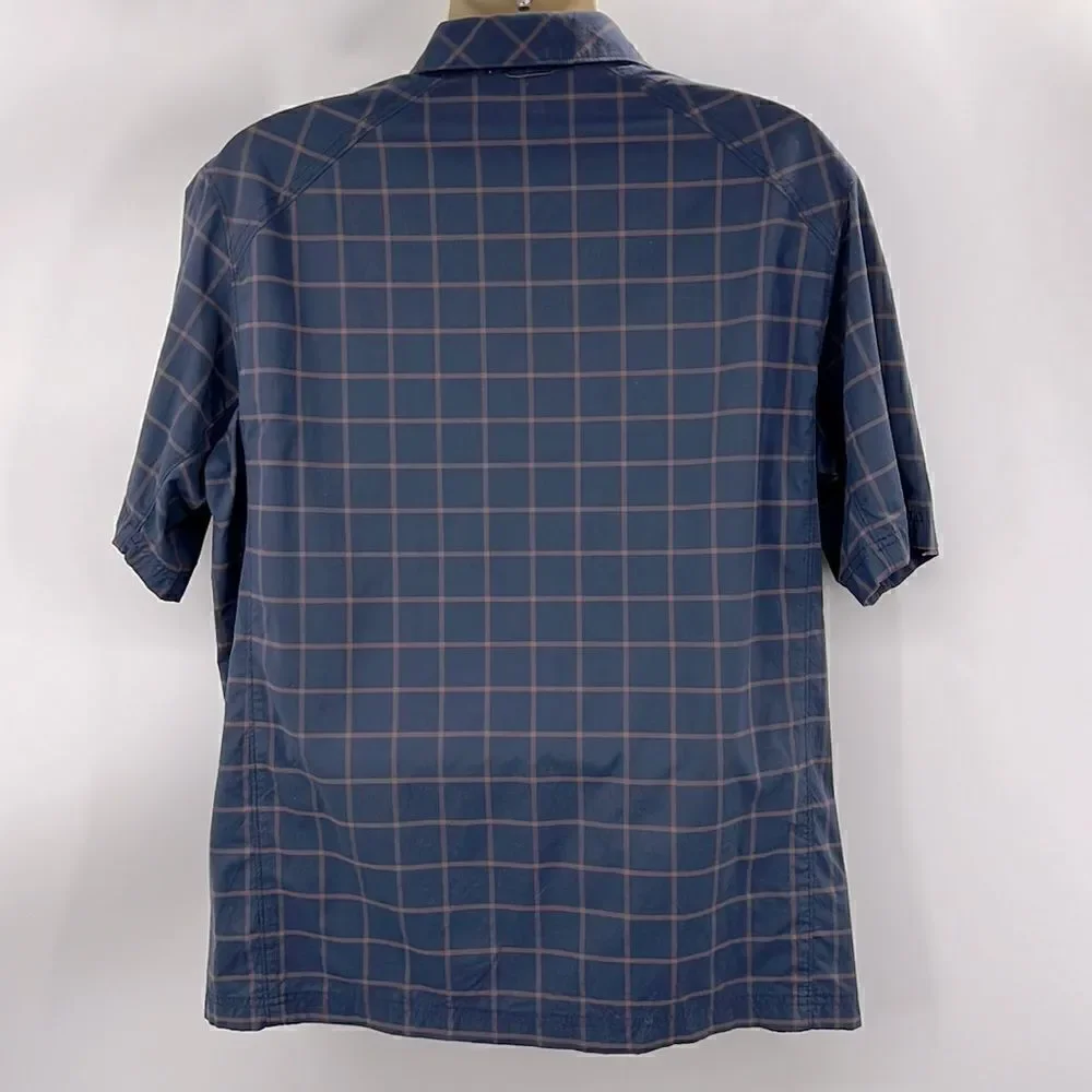 REÍ short sleeve button up leisure shirt extra large